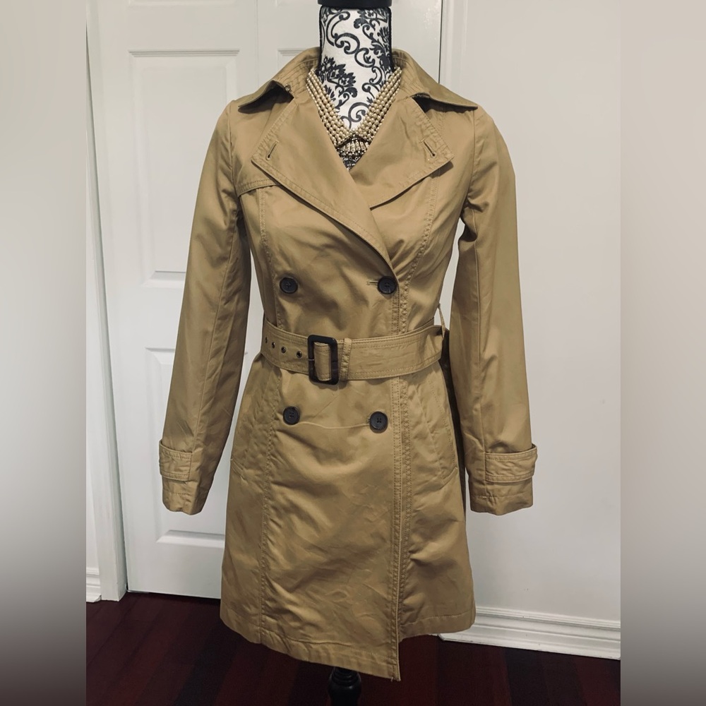 Banana Republic Classic Tan Trench Coat